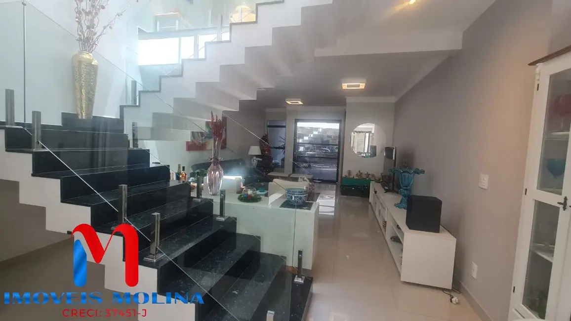 Sobrado com 2 quartos à venda, 200m2 em Santa Paula, Sao Caetano Do Sul - SP - imagem 8 Foto 8 de Sobrado com 2 quartos à venda, 200m2 em Santa Paula, Sao Caetano Do Sul - SP