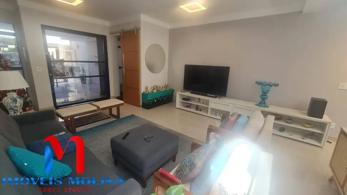 Sobrado com 2 quartos à venda, 200m2 em Santa Paula, Sao Caetano Do Sul - SP - imagem 6 Foto 6 de Sobrado com 2 quartos à venda, 200m2 em Santa Paula, Sao Caetano Do Sul - SP