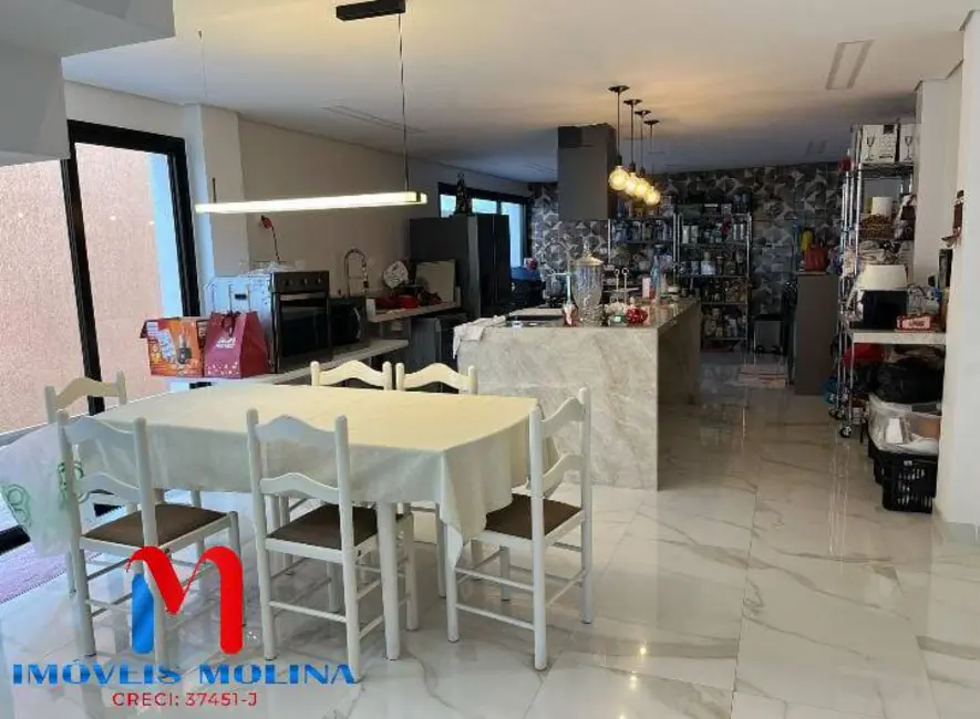 Foto 2 de Sobrado com 3 quartos à venda, 258m2 em Olímpico, Sao Caetano Do Sul - SP