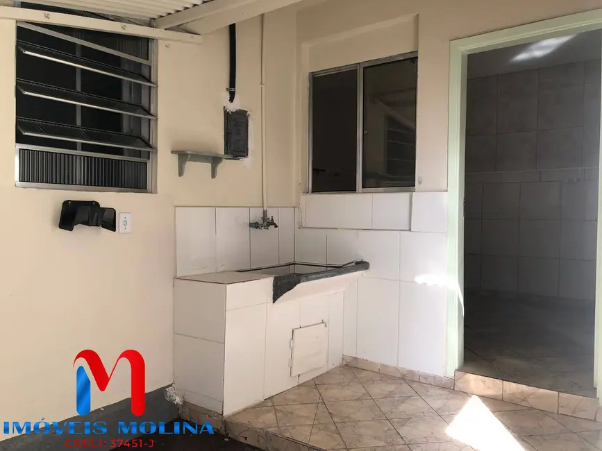 Foto 2 de Kitnet com 1 quarto para alugar, 30m2 em Santa Paula, Sao Caetano Do Sul - SP