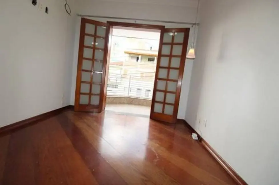 Foto 3 de Sobrado com 3 quartos à venda, 210m2 em Vila Camilópolis, Santo Andre - SP