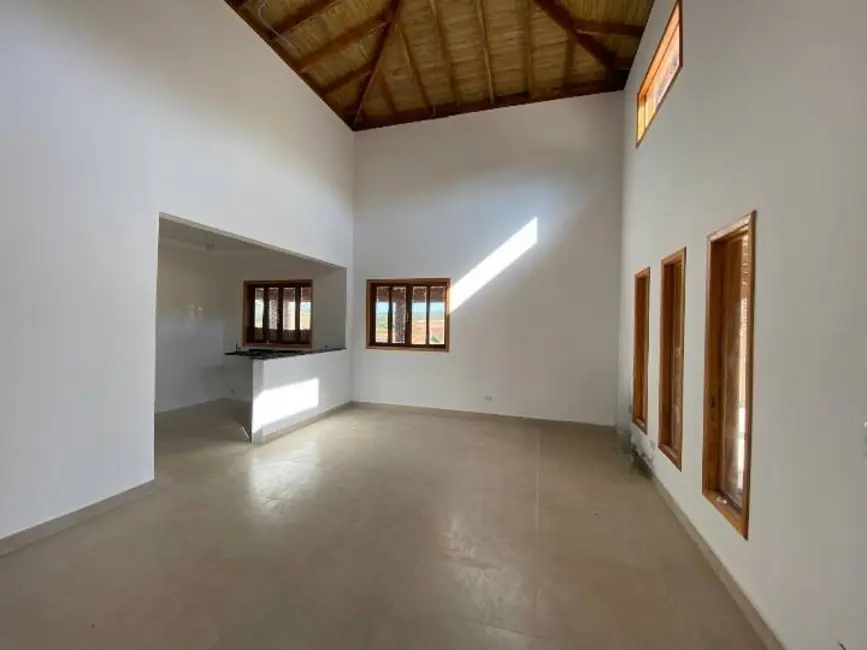 Foto 3 de Chácara com 3 quartos à venda, 185m2 em Ibiuna - SP