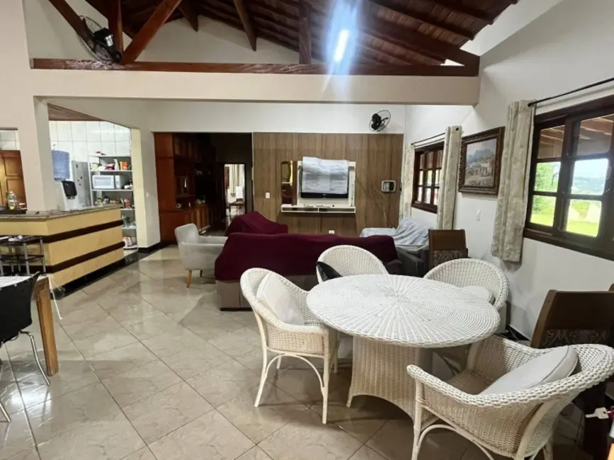 Foto 2 de Chácara com 4 quartos à venda, 380m2 em Mairinque - SP
