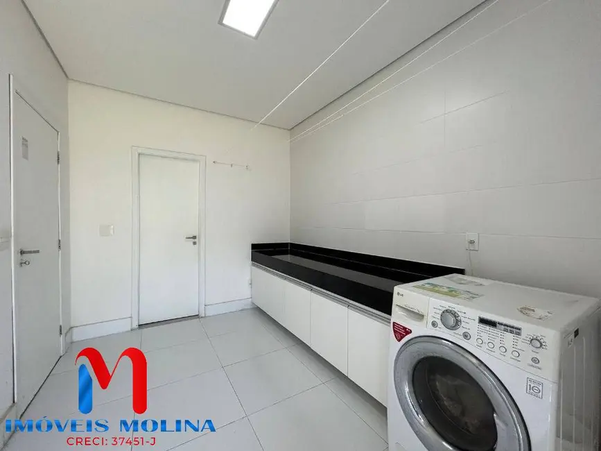 Foto 9 de Casa com 7 quartos à venda e para alugar, 628m2 em Jardim Acapulco, Guaruja - SP