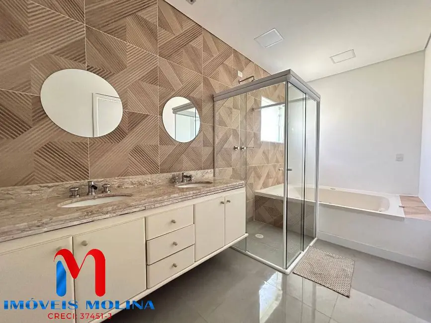 Foto 7 de Casa com 7 quartos à venda e para alugar, 628m2 em Jardim Acapulco, Guaruja - SP