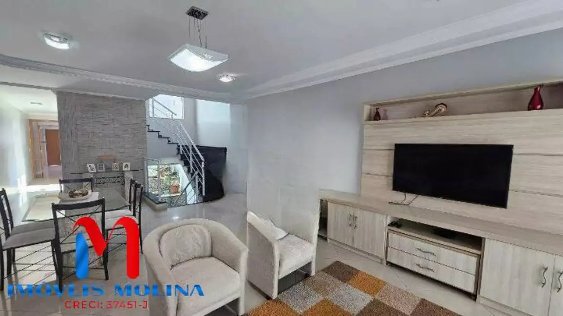 Foto 5 de Sobrado com 3 quartos à venda, 285m2 em Osvaldo Cruz, Sao Caetano Do Sul - SP