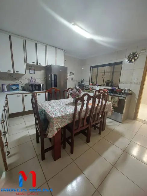 Foto 1 de Sobrado com 2 quartos à venda, 121m2 em Osvaldo Cruz, Sao Caetano Do Sul - SP