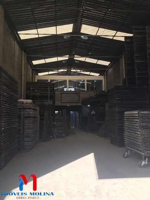 Foto 3 de Armazém / Galpão para alugar, 160m2 em Santa Terezinha, Santo Andre - SP