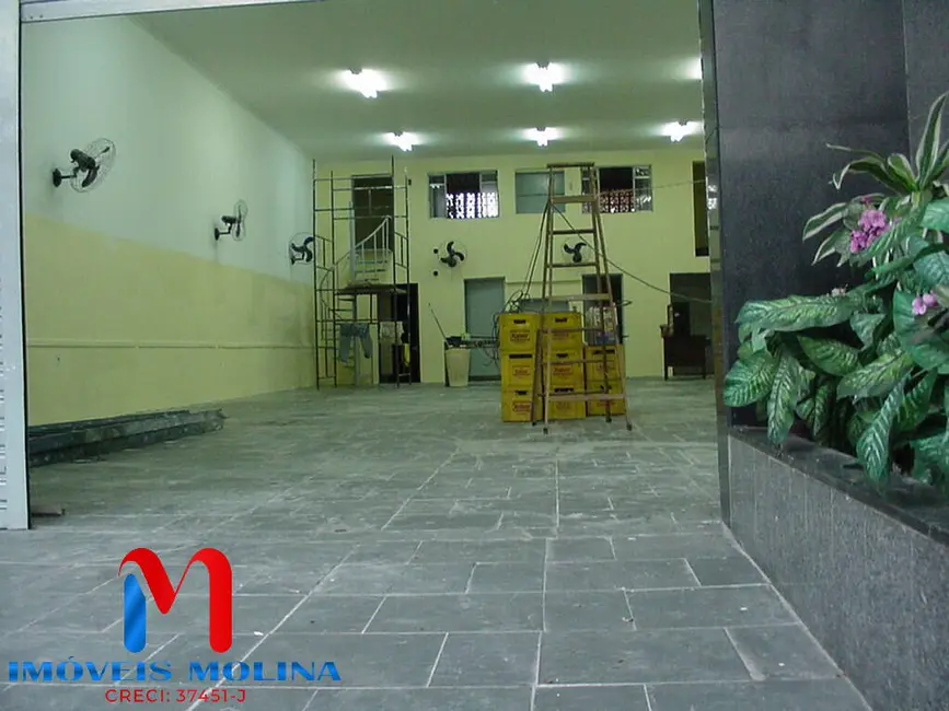 Armazém / Galpão para alugar, 300m2 em Fundação, Sao Caetano Do Sul - SP - imagem 1 Foto 1 de Armazém / Galpão para alugar, 300m2 em Fundação, Sao Caetano Do Sul - SP