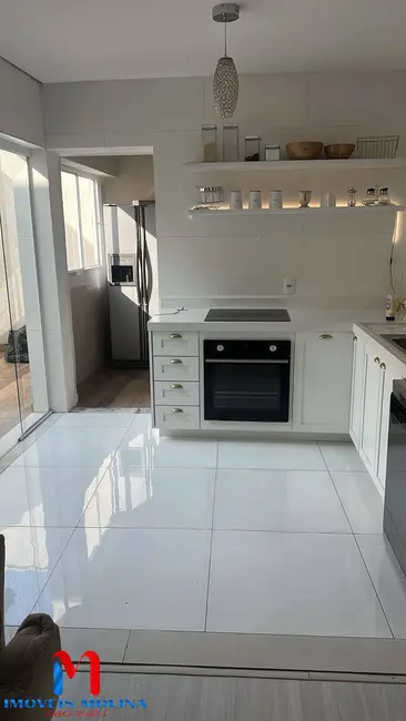 Sobrado com 3 quartos à venda, 144m2 em Santa Maria, Sao Caetano Do Sul - SP - imagem 3 Foto 3 de Sobrado com 3 quartos à venda, 144m2 em Santa Maria, Sao Caetano Do Sul - SP