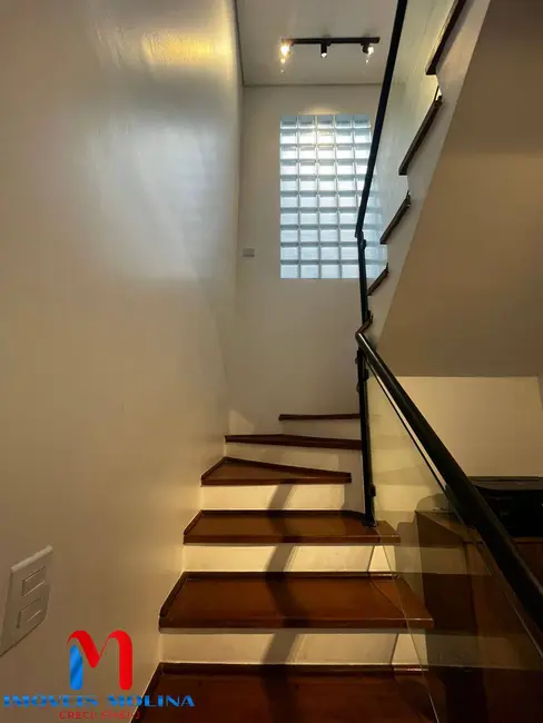 Foto 5 de Sobrado com 3 quartos à venda, 227m2 em Olímpico, Sao Caetano Do Sul - SP