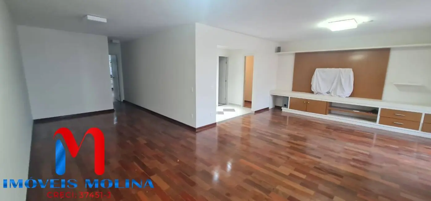 Foto 2 de Apartamento com 4 quartos para alugar, 225m2 em Santa Paula, Sao Caetano Do Sul - SP