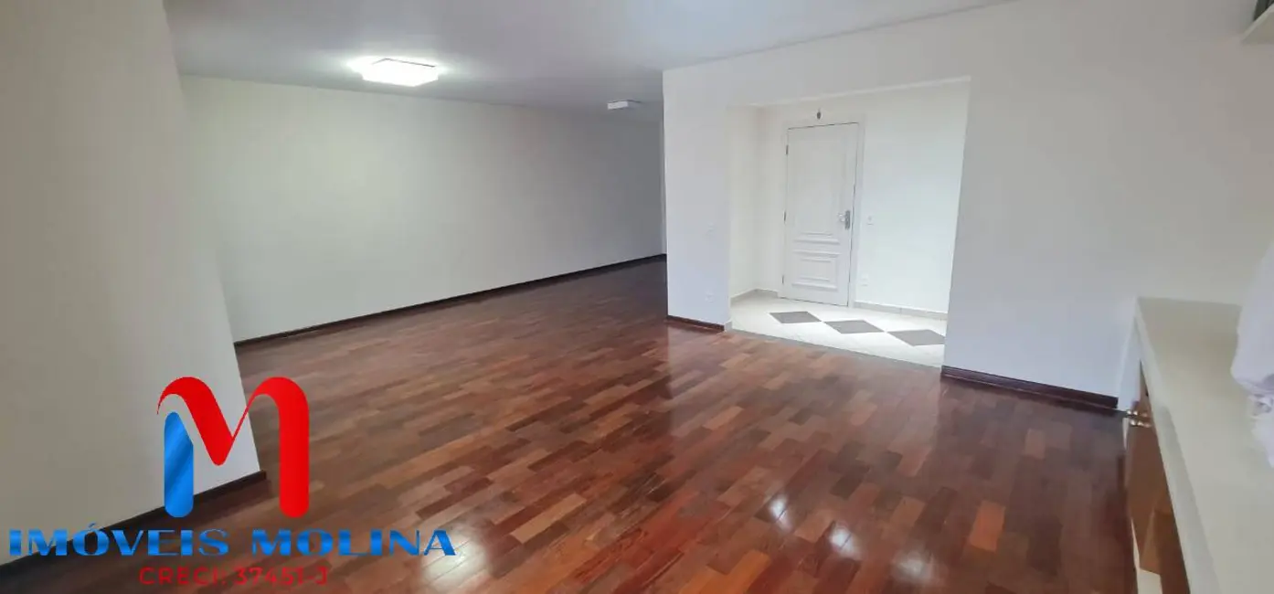 Foto 4 de Apartamento com 4 quartos para alugar, 225m2 em Santa Paula, Sao Caetano Do Sul - SP
