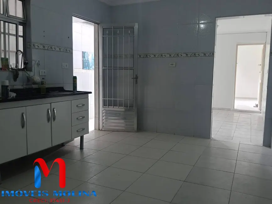 Foto 3 de Casa com 2 quartos para alugar, 65m2 em Vila Palmares, Santo Andre - SP