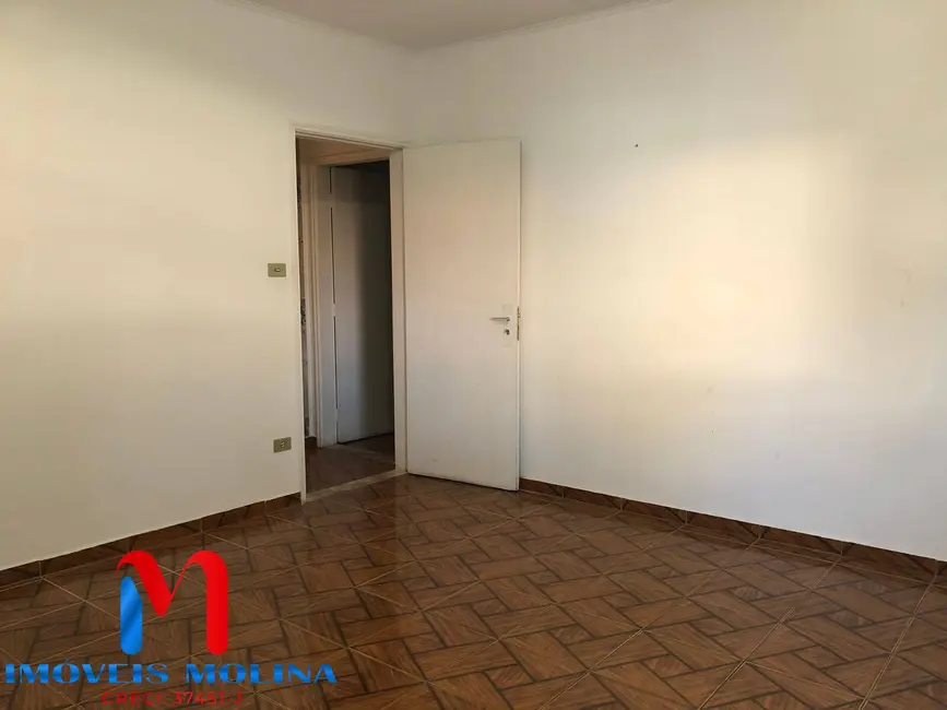 Sobrado com 3 quartos para alugar, 100m2 em Nova Gerty, Sao Caetano Do Sul - SP - imagem 9 Foto 9 de Sobrado com 3 quartos para alugar, 100m2 em Nova Gerty, Sao Caetano Do Sul - SP