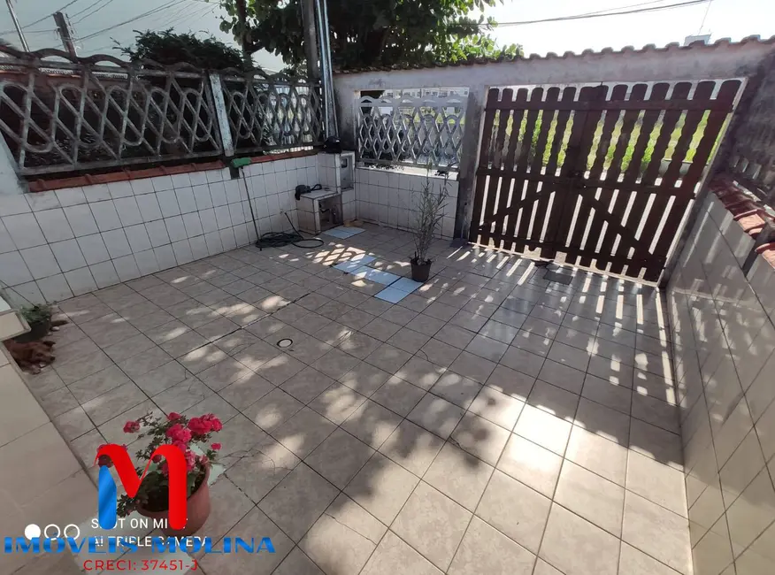 Foto 2 de Casa com 2 quartos à venda, 157m2 em Solemar, Praia Grande - SP