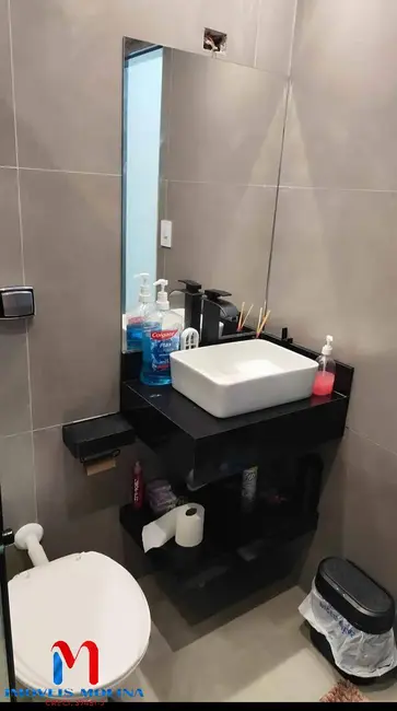 Foto 2 de Apartamento com 2 quartos à venda, 50m2 em Guilhermina, Praia Grande - SP
