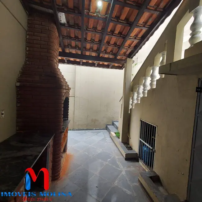 Casa com 3 quartos à venda, 246m2 em Ocian, Praia Grande - SP - imagem 8 Foto 8 de Casa com 3 quartos à venda, 246m2 em Ocian, Praia Grande - SP