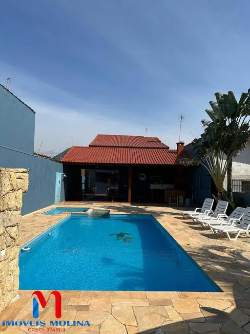 Casa com 6 quartos à venda, 595m2 em Peruibe - SP - imagem 2 Foto 2 de Casa com 6 quartos à venda, 595m2 em Peruibe - SP
