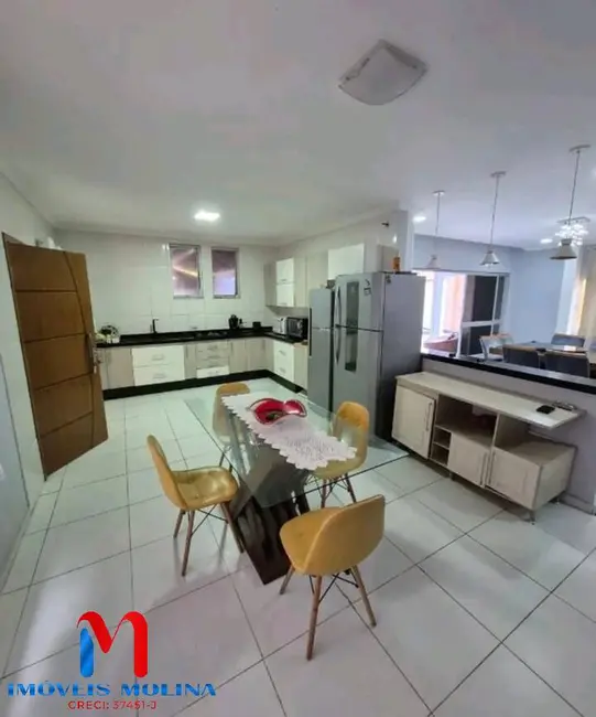 Foto 4 de Casa com 4 quartos à venda, 447m2 em Flórida, Praia Grande - SP