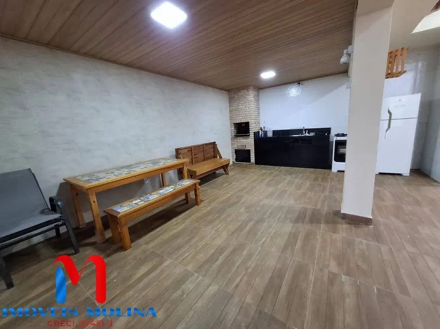 Casa com 4 quartos à venda, 250m2 em Real, Praia Grande - SP - imagem 8 Foto 8 de Casa com 4 quartos à venda, 250m2 em Real, Praia Grande - SP