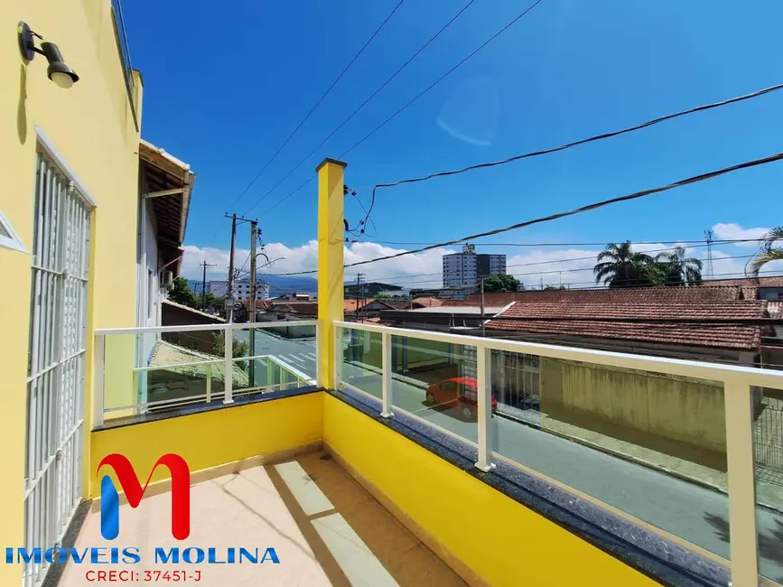 Foto 2 de Casa com 2 quartos à venda, 70m2 em Tupi, Praia Grande - SP