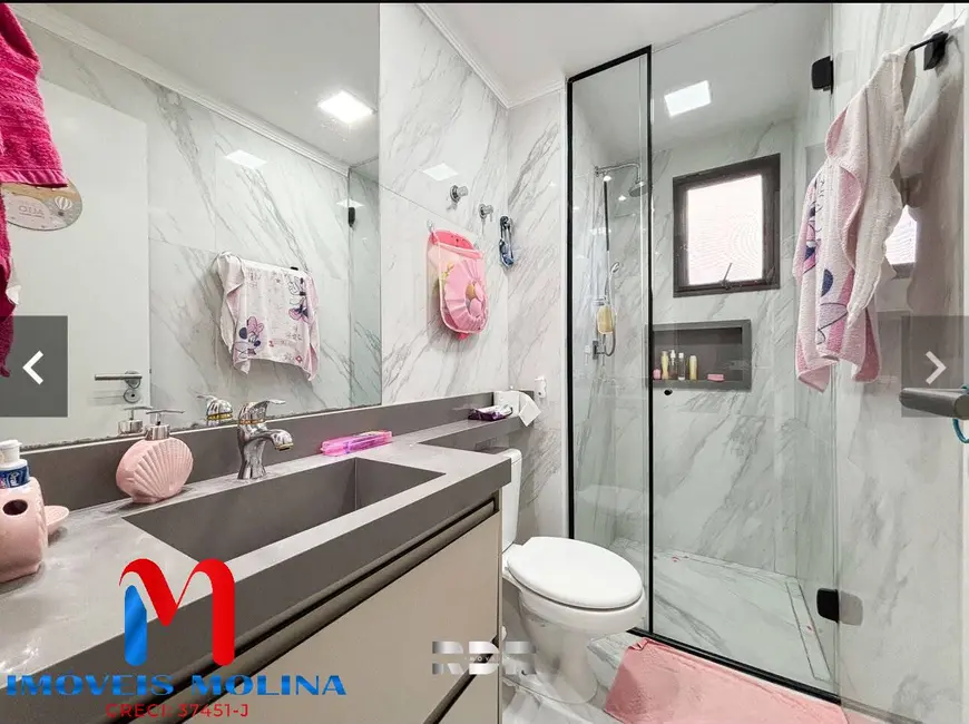 Foto 3 de Apartamento com 3 quartos à venda, 1452m2 em Guilhermina, Praia Grande - SP