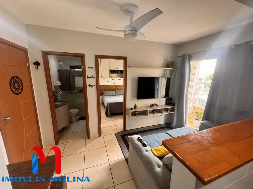 Foto 9 de Apartamento à venda, 35m2 em Guilhermina, Praia Grande - SP