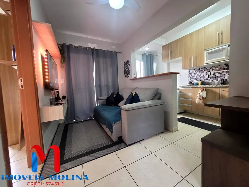 Foto 4 de Apartamento à venda, 35m2 em Guilhermina, Praia Grande - SP
