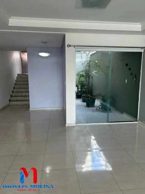 Sobrado com 4 quartos à venda em Barcelona, Sao Caetano Do Sul - SP - imagem 4 Foto 4 de Sobrado com 4 quartos à venda em Barcelona, Sao Caetano Do Sul - SP