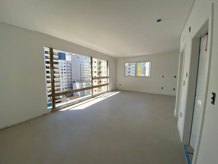 Foto 1 de Apartamento com 3 quartos à venda, 125m2 em Centro, Balneario Camboriu - SC