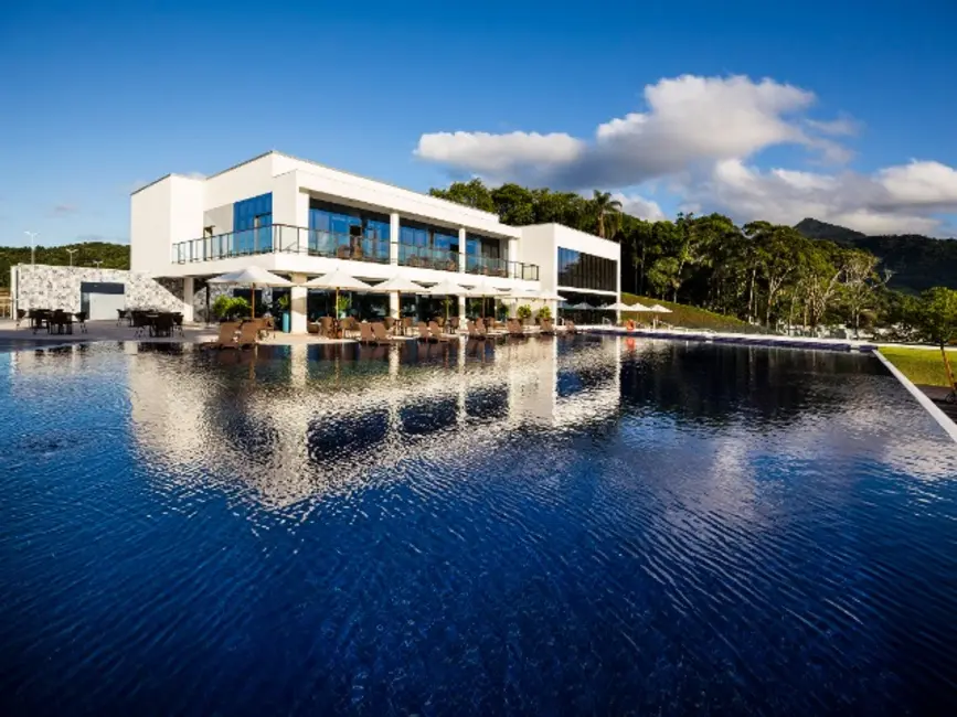 Foto 1 de Terreno / Lote à venda, 923m2 em Santa Regina, Camboriu - SC