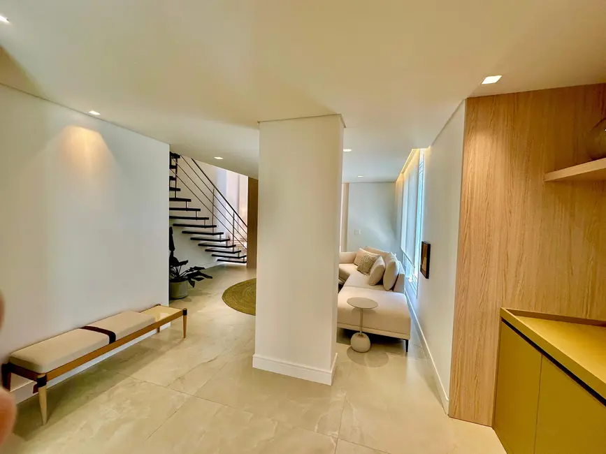 Apartamento com 3 quartos à venda, 185m2 em Itajai - SC - imagem 5 Foto 5 de Apartamento com 3 quartos à venda, 185m2 em Itajai - SC
