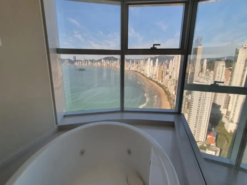 Foto 3 de Apartamento com 3 quartos à venda, 164m2 em Pioneiros, Balneario Camboriu - SC