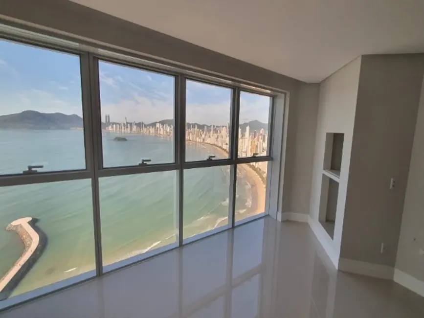Foto 9 de Apartamento com 3 quartos à venda, 164m2 em Pioneiros, Balneario Camboriu - SC