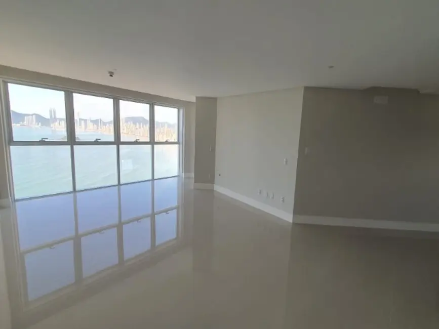 Foto 8 de Apartamento com 3 quartos à venda, 164m2 em Pioneiros, Balneario Camboriu - SC