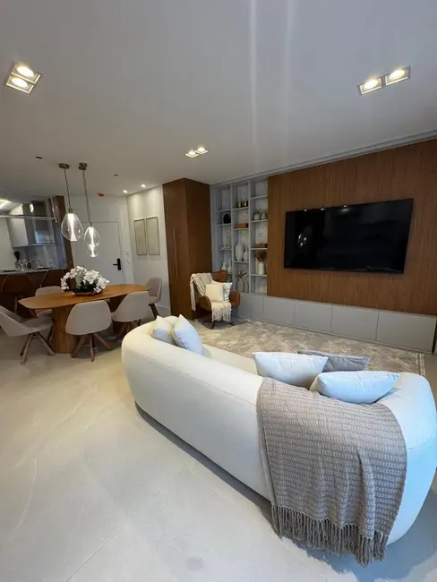 Foto 2 de Apartamento com 3 quartos à venda, 132m2 em Pioneiros, Balneario Camboriu - SC