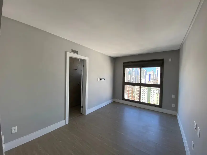 Foto 9 de Apartamento com 3 quartos à venda, 123m2 em Centro, Balneario Camboriu - SC