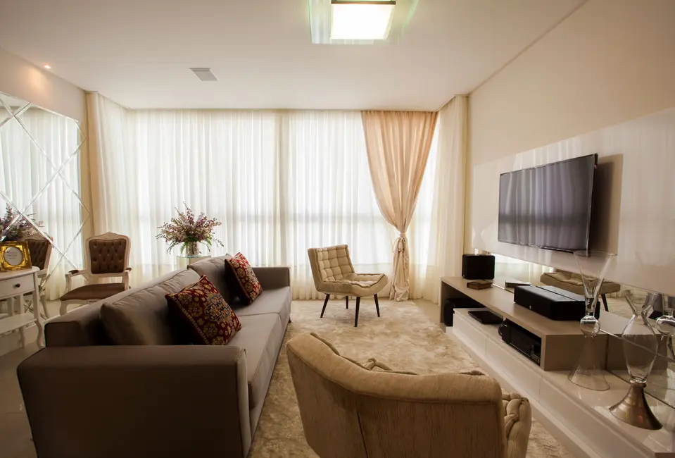 Apartamento com 3 quartos à venda, 128m2 em Centro, Balneario Camboriu - SC - imagem 2 Foto 2 de Apartamento com 3 quartos à venda, 128m2 em Centro, Balneario Camboriu - SC