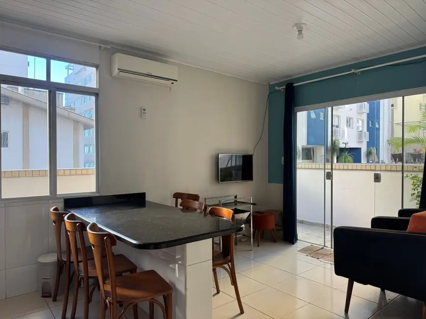 Foto 1 de Apartamento com 2 quartos à venda, 60m2 em Centro, Balneario Camboriu - SC