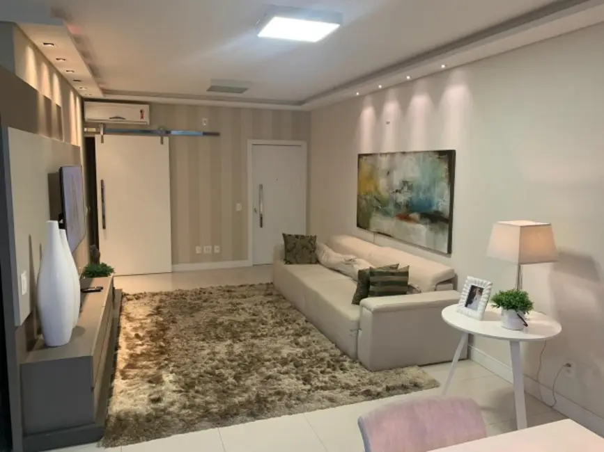 Foto 1 de Apartamento com 3 quartos à venda, 130m2 em Centro, Balneario Camboriu - SC