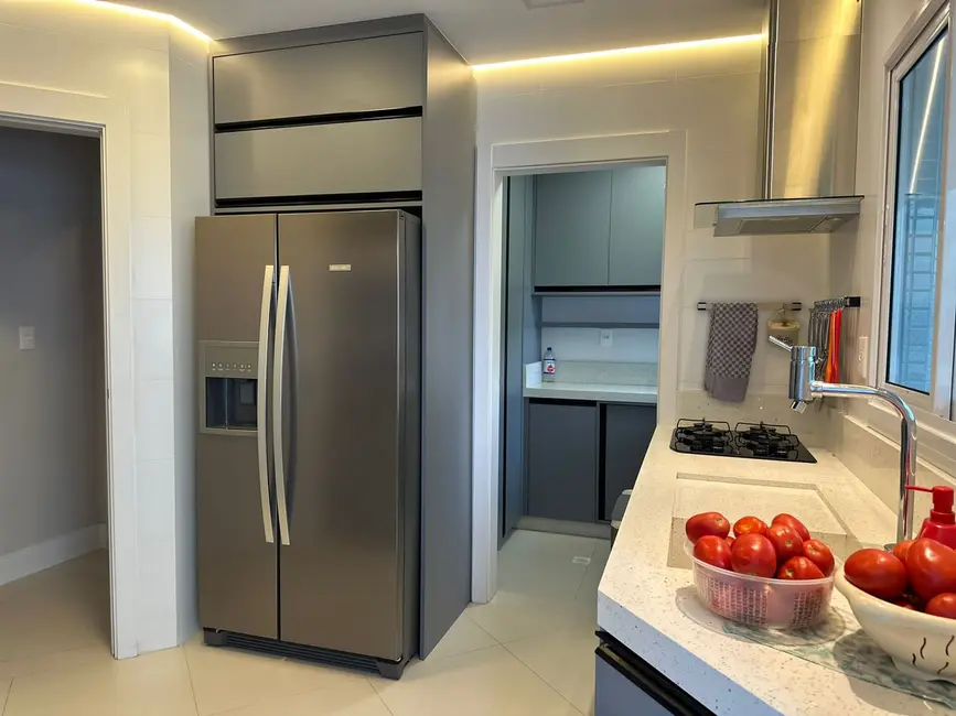 Foto 8 de Apartamento com 4 quartos à venda, 161m2 em Pioneiros, Balneario Camboriu - SC