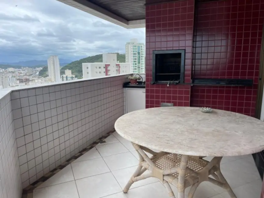 Apartamento com 2 quartos para alugar, 114m2 em Centro, Balneario Camboriu - SC - imagem 4 Foto 4 de Apartamento com 2 quartos para alugar, 114m2 em Centro, Balneario Camboriu - SC