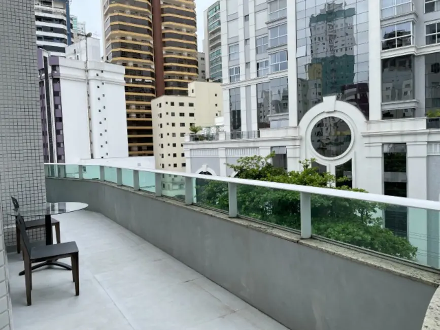 Foto 1 de Apartamento com 4 quartos à venda e para alugar, 250m2 em Centro, Balneario Camboriu - SC