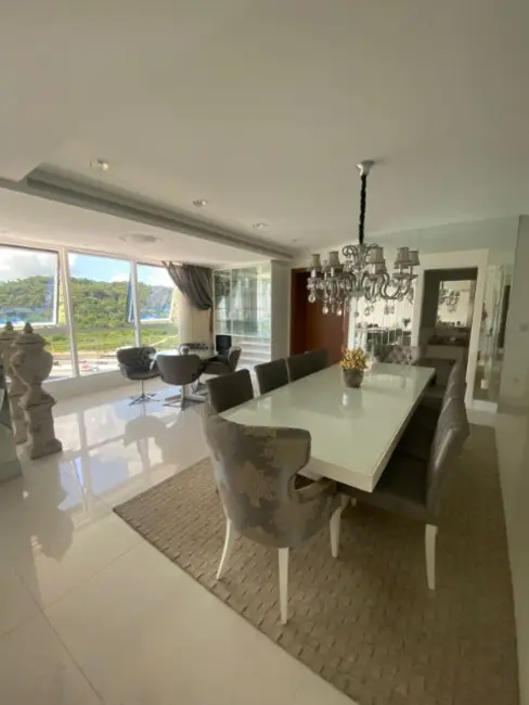 Apartamento com 4 quartos à venda, 220m2 em Centro, Balneario Camboriu - SC - imagem 5 Foto 5 de Apartamento com 4 quartos à venda, 220m2 em Centro, Balneario Camboriu - SC