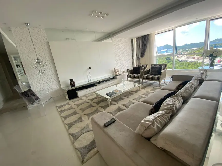 Apartamento com 4 quartos à venda, 220m2 em Centro, Balneario Camboriu - SC - imagem 1 Foto 1 de Apartamento com 4 quartos à venda, 220m2 em Centro, Balneario Camboriu - SC