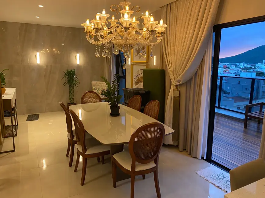 Apartamento com 4 quartos à venda, 178m2 em Centro, Balneario Camboriu - SC - imagem 4 Foto 4 de Apartamento com 4 quartos à venda, 178m2 em Centro, Balneario Camboriu - SC