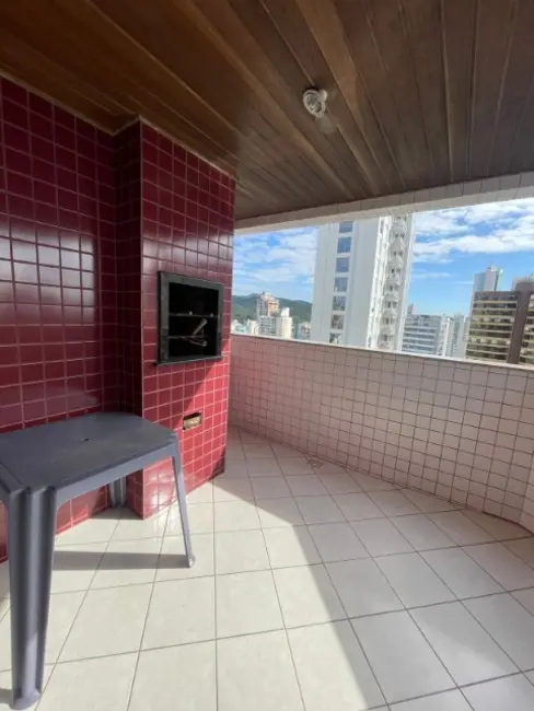 Foto 2 de Apartamento com 2 quartos à venda, 114m2 em Centro, Balneario Camboriu - SC