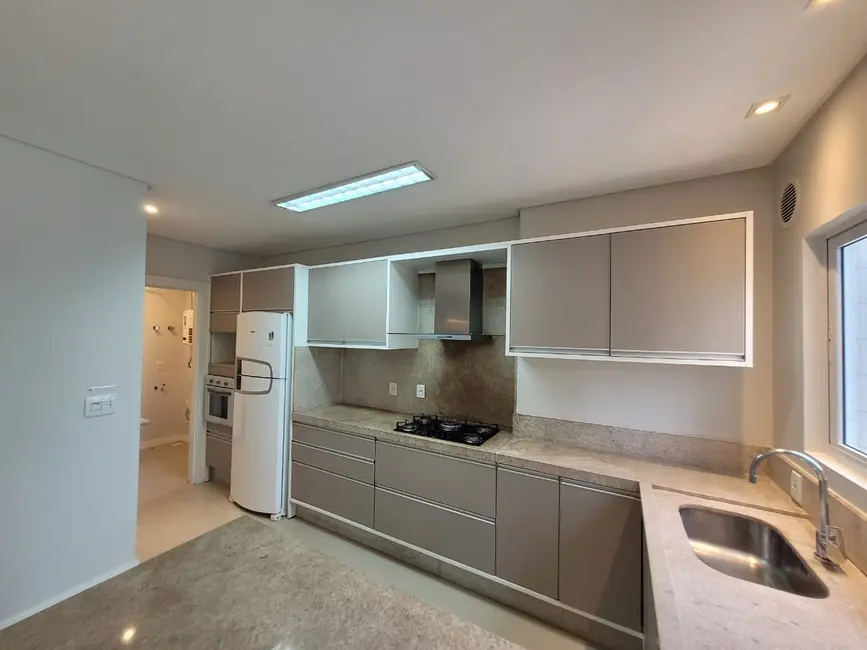 Apartamento com 4 quartos à venda, 137m2 em Centro, Balneario Camboriu - SC - imagem 9 Foto 9 de Apartamento com 4 quartos à venda, 137m2 em Centro, Balneario Camboriu - SC