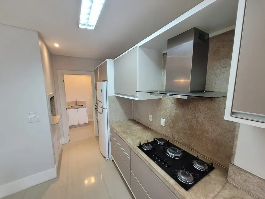 Apartamento com 4 quartos à venda, 137m2 em Centro, Balneario Camboriu - SC - imagem 6 Foto 6 de Apartamento com 4 quartos à venda, 137m2 em Centro, Balneario Camboriu - SC